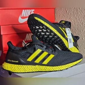 Adidas Ultraboost 5.0 DNA "3 Stripe Life Black Yellow" FZ6259 Men's size 12.0